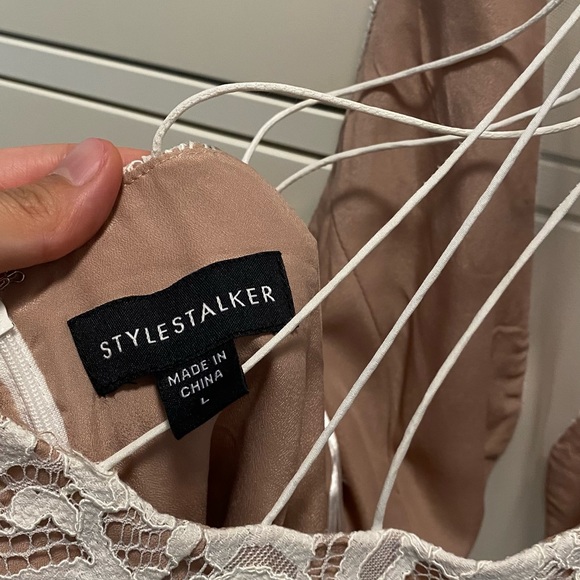 White lace dress - Picture 3 of 4